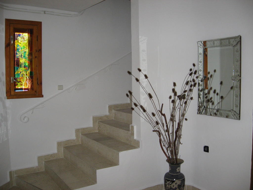Guest House Astra ارباناسي المظهر الخارجي الصورة